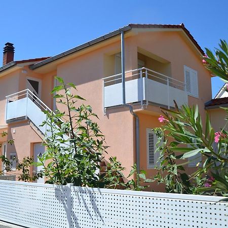 Apartment Klara Krk Town Extérieur photo