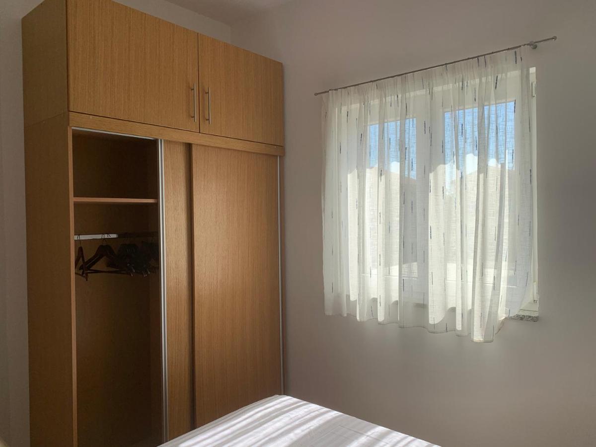 Apartment Klara Krk Town Extérieur photo