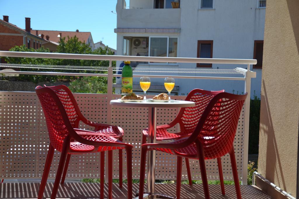 Apartment Klara Krk Town Extérieur photo