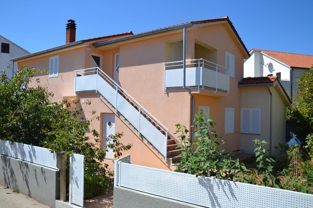 Apartment Klara Krk Town Extérieur photo